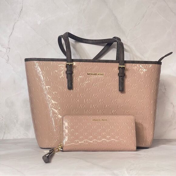 Michael Kors Embossed Patent Leather Tote & Wallet Fawn Pink/Brown - Picture 12 of 13